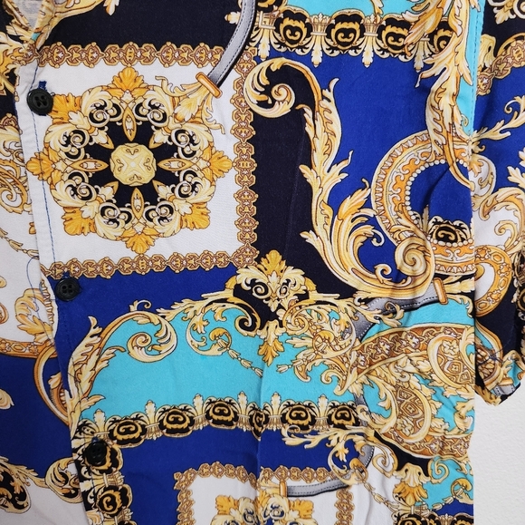 Stylish Men's Blue and Gold Patterned Casual Shirt - Picture 4 of 6